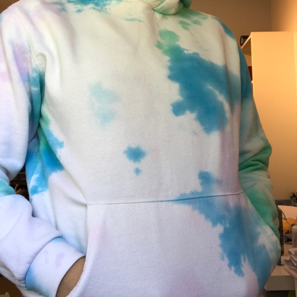 Tie dye hoodie!! - Picture 4 of 4